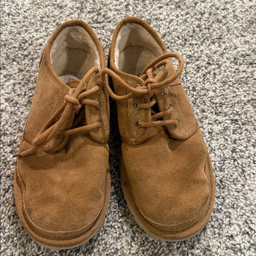 UGG Neumel Chestnut Suede Mens Chukka Boot 8